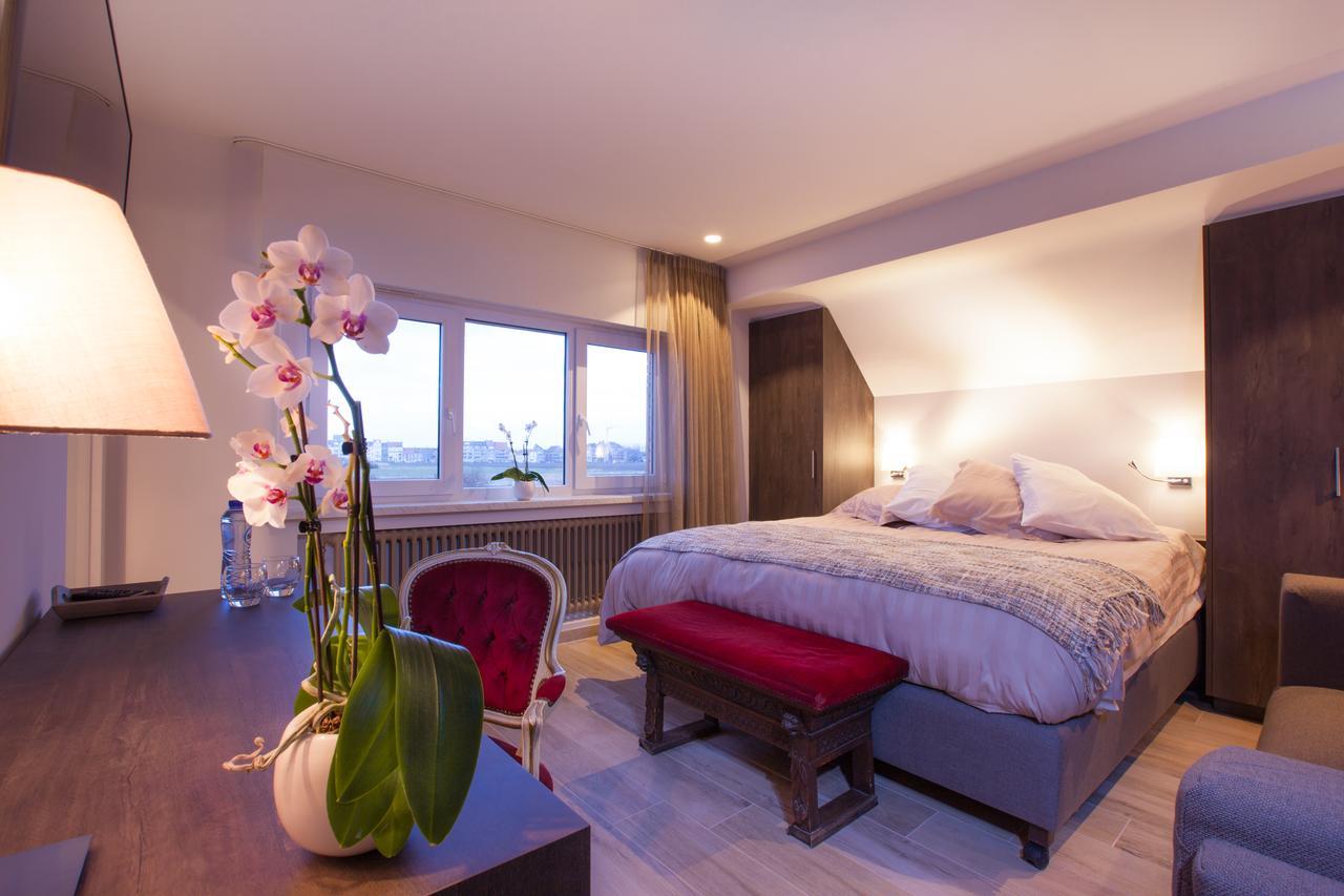 Bed and Breakfast Sable D'O -Vlak Aan De Zee- Mariakerke  Екстер'єр фото